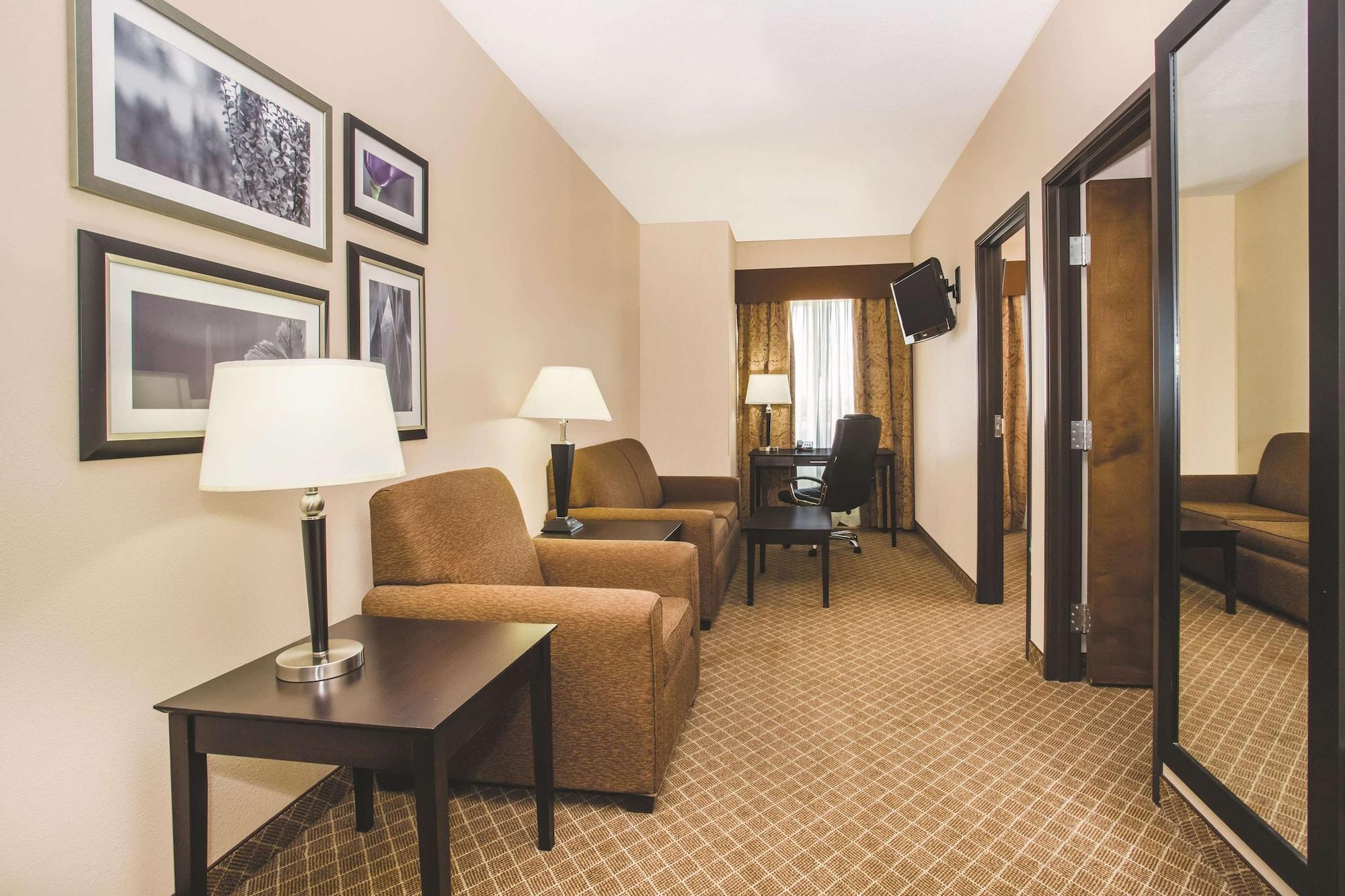 Hotel La Quinta By Wyndham Ely Exterior foto