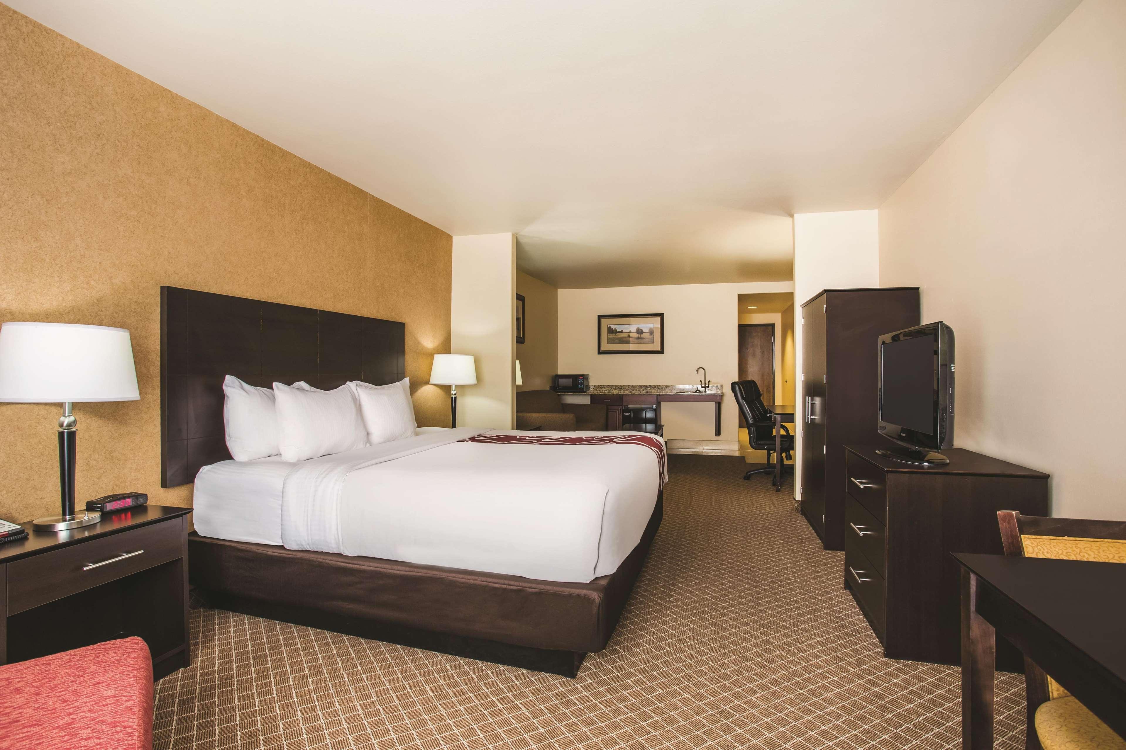Hotel La Quinta By Wyndham Ely Exterior foto