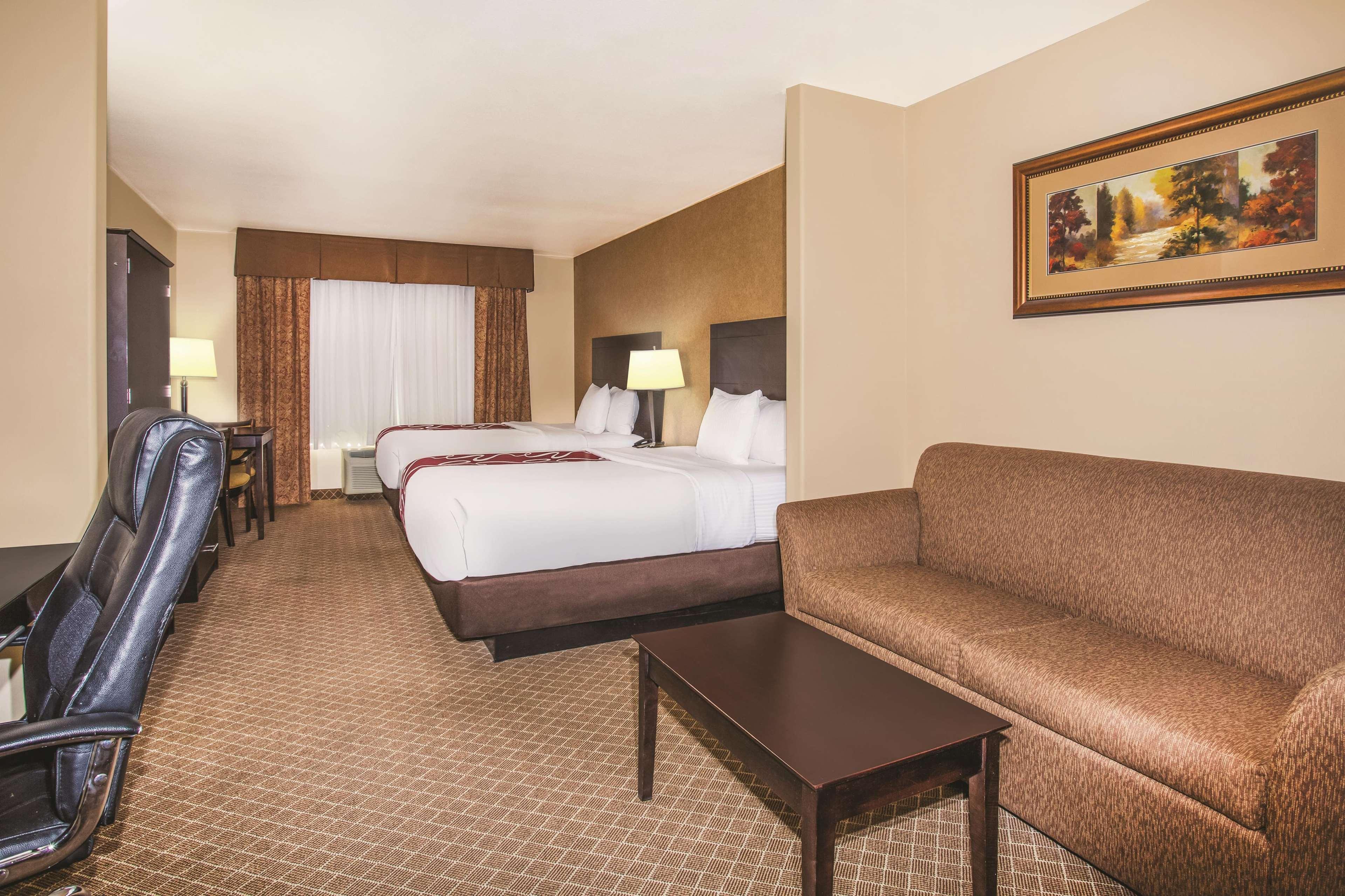 Hotel La Quinta By Wyndham Ely Exterior foto