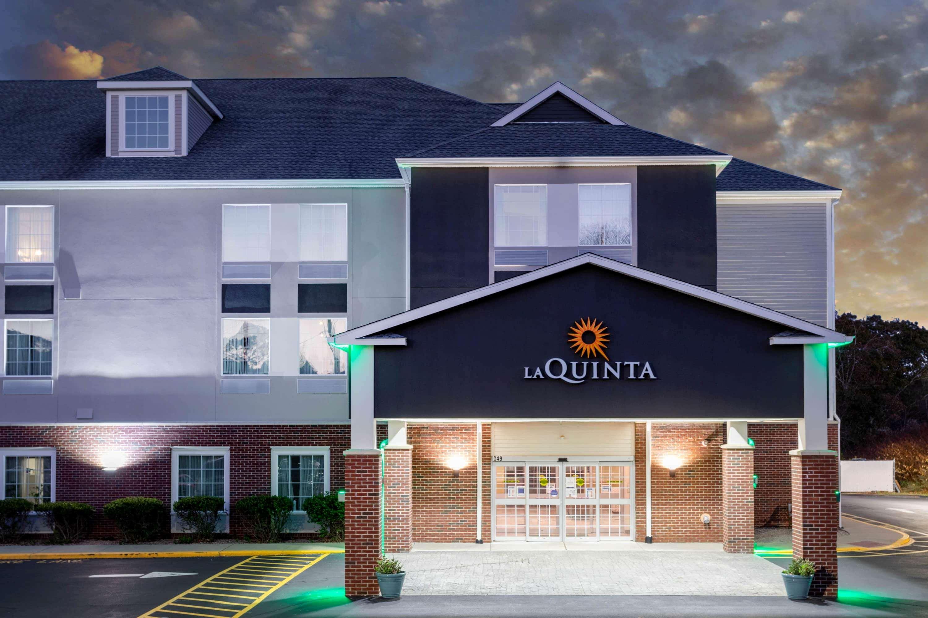 Hotel La Quinta By Wyndham Ely Exterior foto